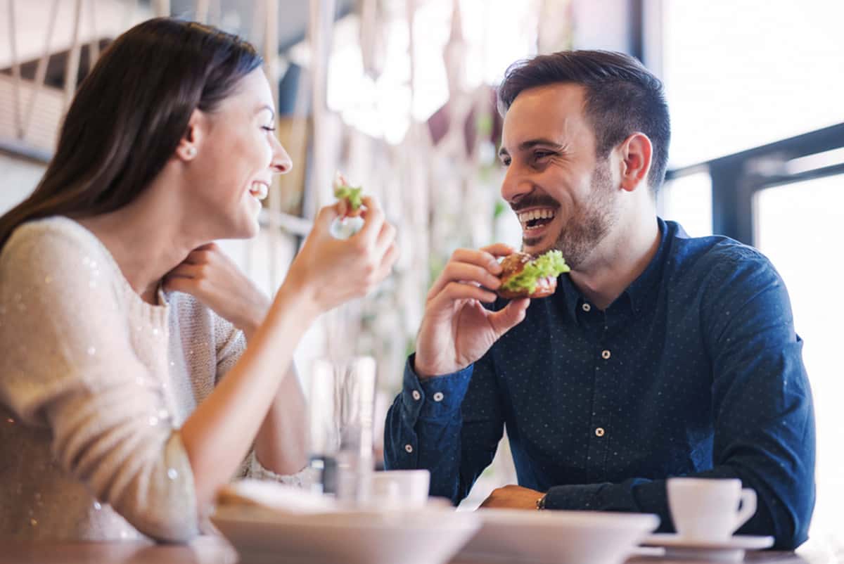 最多人支持的約妹媒人,多樣妹妹類型給你外約買可樂。